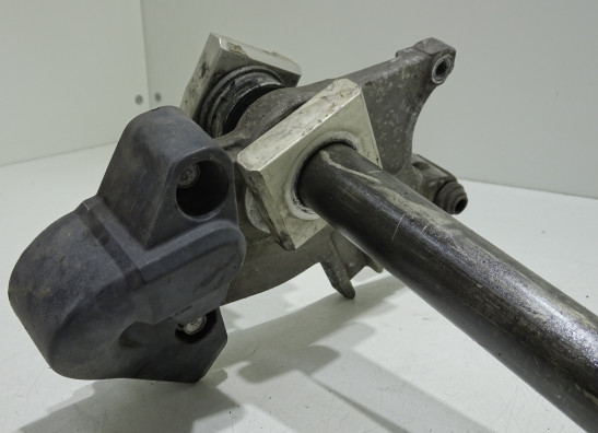 Rear axle Yamaha FZ1