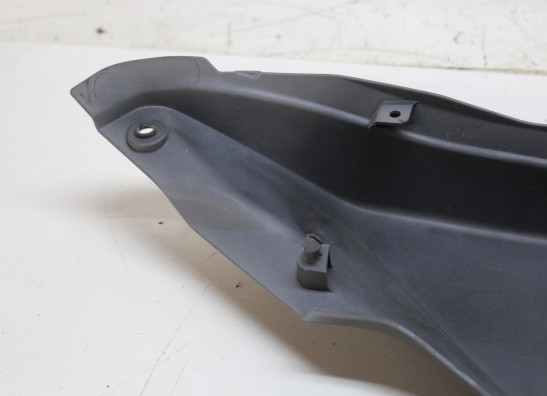 Rechter achterkant Honda X-adventure 750