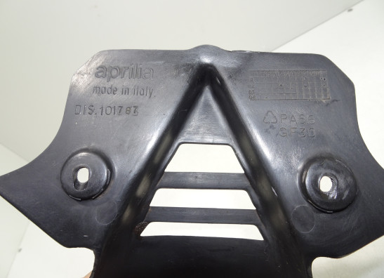 V bak voor Aprilia RSV 1000