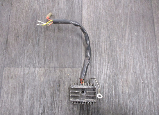 Spanningsregelaar Suzuki GS 550 1977-1978