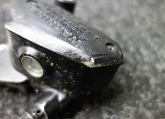 Front brake master cylinder  Kawasaki Z 650