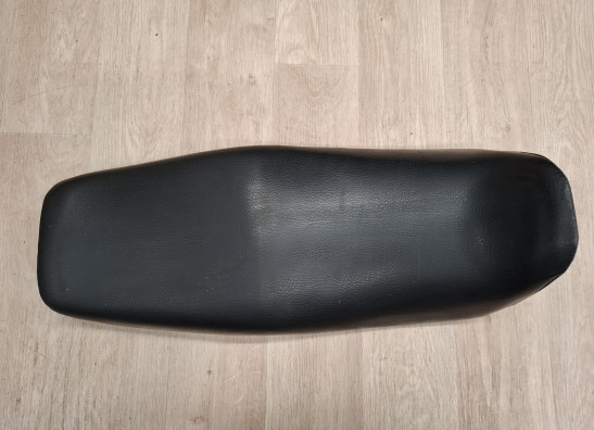 Zadel Honda VF 700  750 F