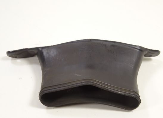 Luchtbuis midden Triumph Sprint ST 1050