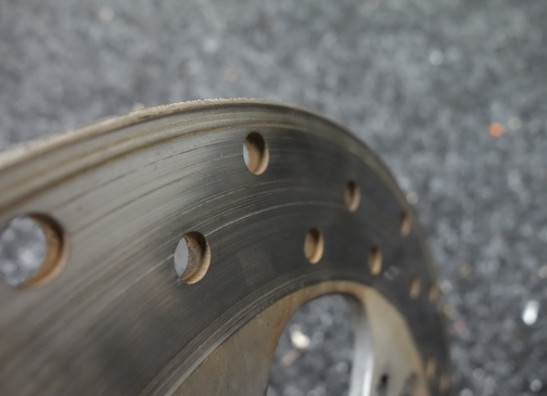 Achterremschijf Benelli TNT 1130 cafe racer