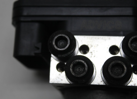 ABS pomp Yamaha Tracer 900