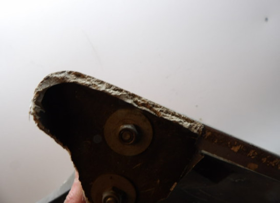 Linker onderkuip Yamaha FZ 750