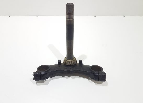 Steering stem Suzuki GSX 550 EF