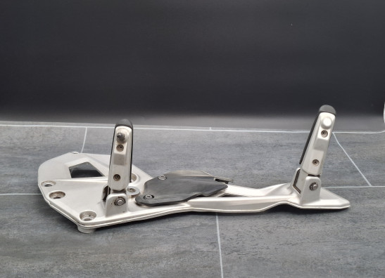 Fussrastetrager vorne links BMW F 900 XR