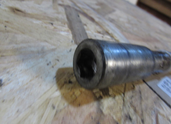 Hinterradachse Suzuki GSF 650 Bandit