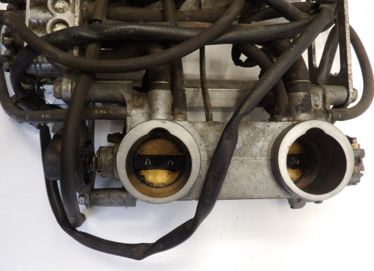 Gasklephuis Honda VFR 800 I