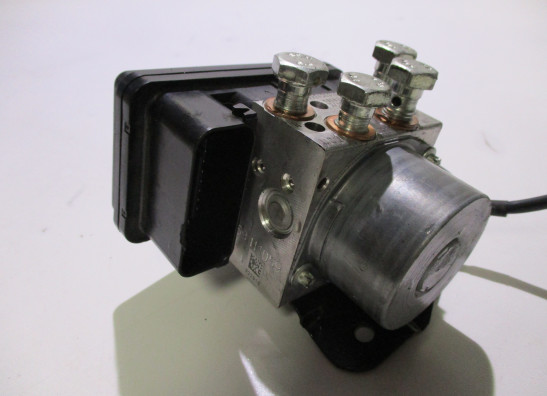 ABS pomp KTM 390 Duke