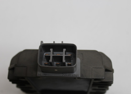 Regler Gleichrichter Suzuki GSR 600