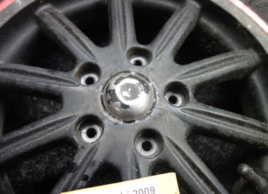 Front Wheel Piaggio Mp3 400