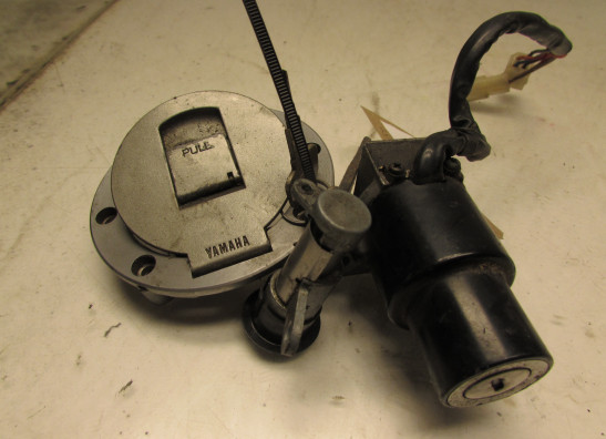 Schlosssatz Yamaha TDM