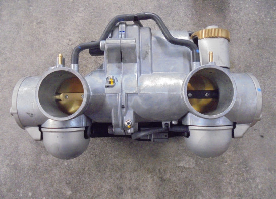 Gasklephuis Triumph Thruxton TFC