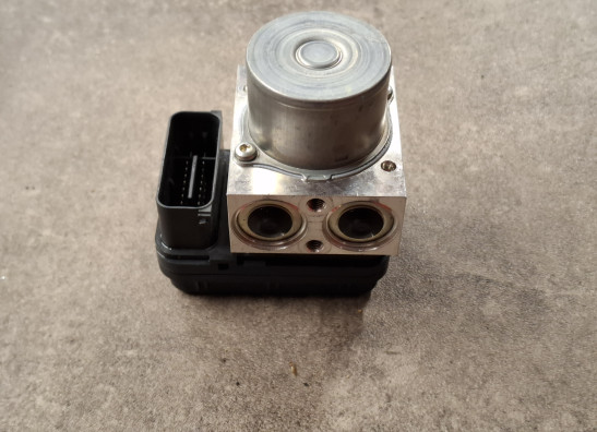 ABS pomp Yamaha Tracer 7