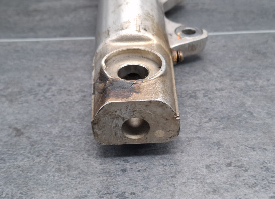 Voorpoot links onder Harley Davidson FXRS Low Rider Sport