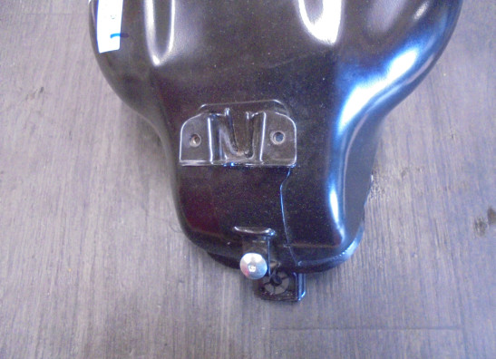 Tank Husqvarna Svartpilen 125