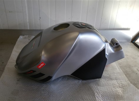 Tank Aprilia RSV 1000