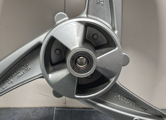 Voorvelg Kawasaki ER 5