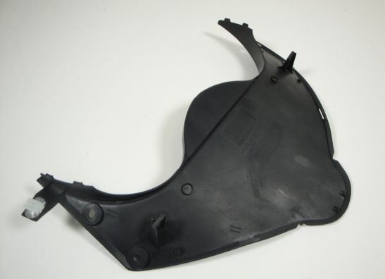 Cowl upper below Honda CBR 600 RR