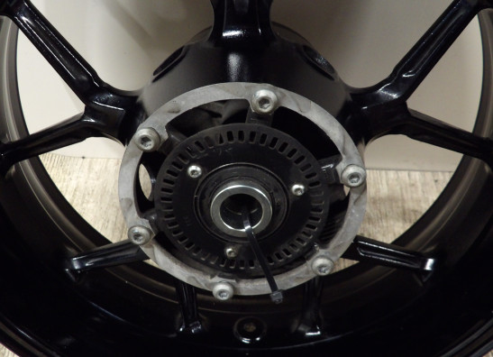 Achtervelg Yamaha Niken GT