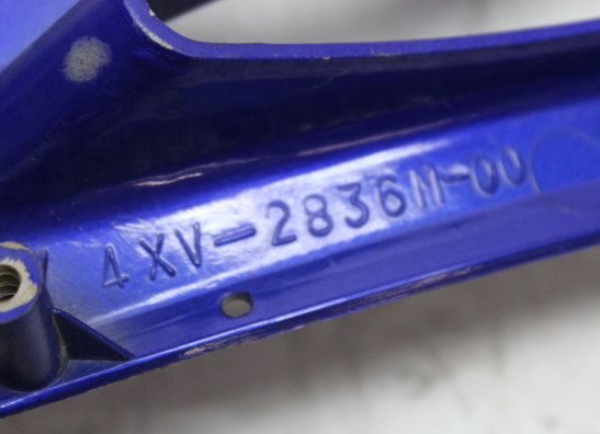 Cowl V shape under Yamaha YZF R1