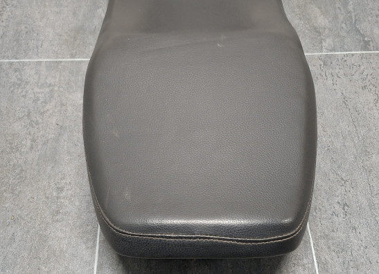 Zadel Kawasaki GPZ 305