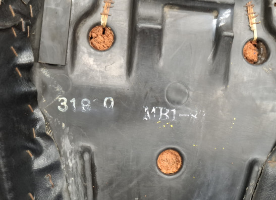 Zadel Honda VF 700  750 C Magna