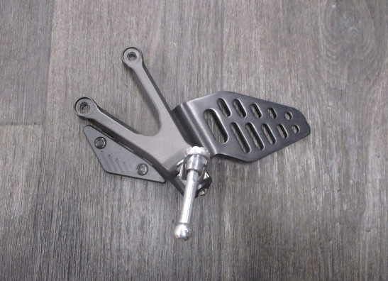 Main step holder left Yamaha YZF R6