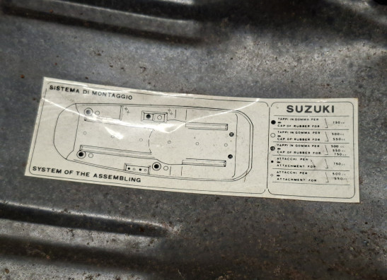 Zadel Suzuki GS 550 L