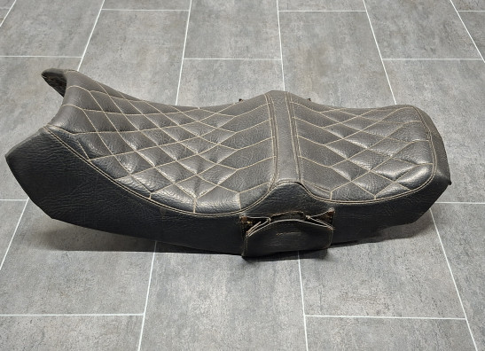 Zadel Honda VF 700  750 S Sabre