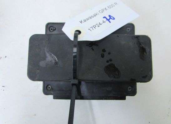 Fuse box Kawasaki GPX 600