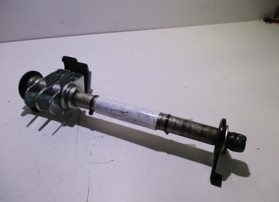 Rear axle Suzuki GSX S 750