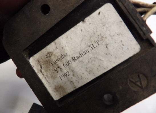 Spanningsregelaar Yamaha YX 600 Radian