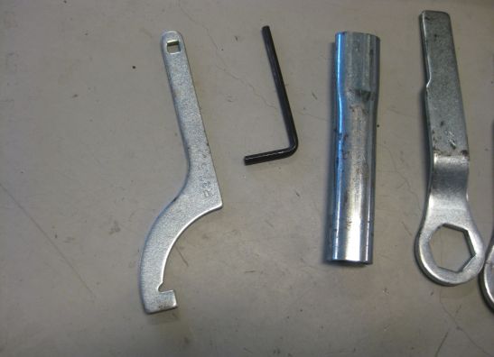 Tool set Kawasaki ER 6