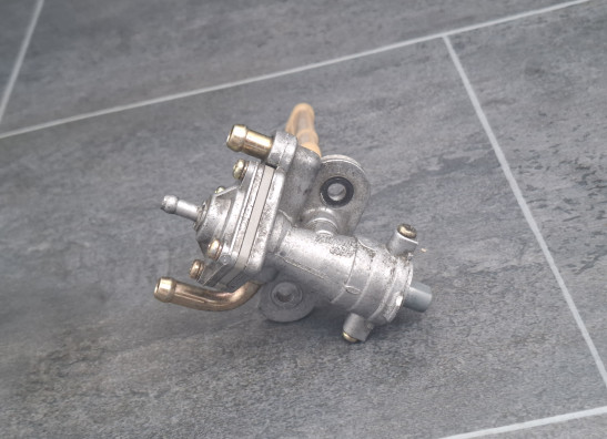 Benzinhahn Suzuki GSX R 1100