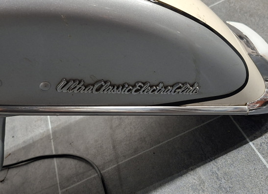 Voorspatbord Harley Davidson FLHTCU Electra Glide Ultra Classic