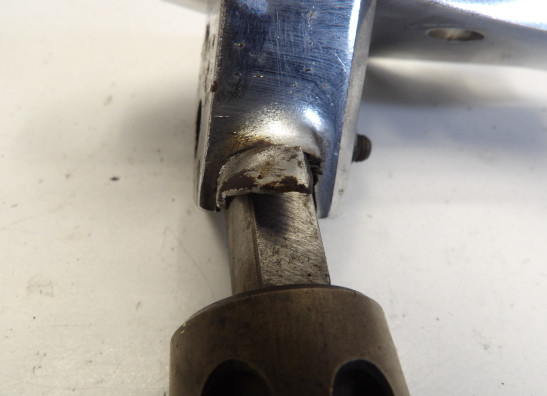 Main step holder left Suzuki LS 650