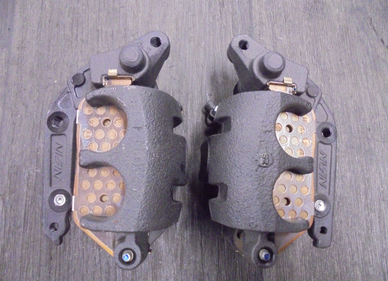 Bremssattel Bremszangen vorne Triumph Tiger 660 Sport