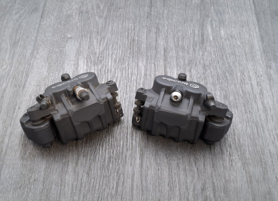 Bremssattel Bremszangen vorne BMW F 750 GS