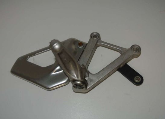 Main step holder right Aprilia RSV 1000