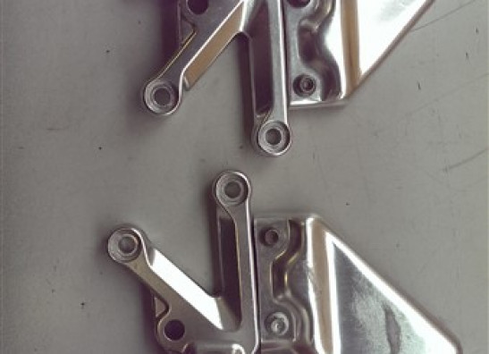 Fussraste links Aprilia RSV 1000