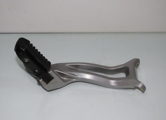 Main step holder right Moto Guzzi V85 TT