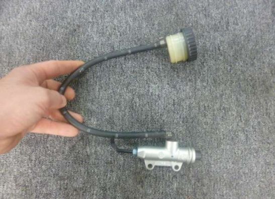 Rempomp achter BMW R 1200 R 2005-2011