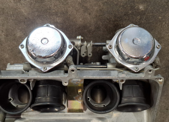 Carburetor assy Honda VF 1000 F