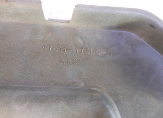 Seitenverkleidung rechts klein Suzuki GSX R 750