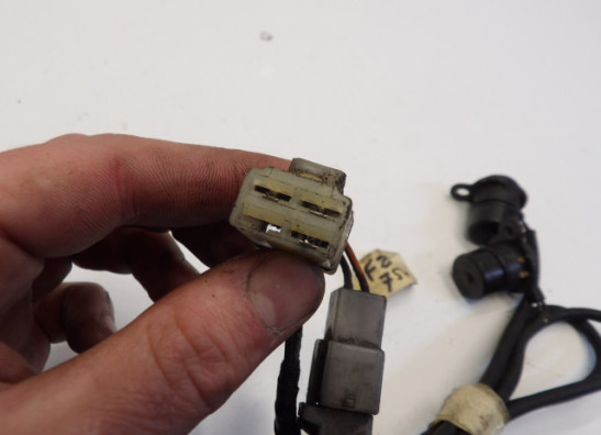 Pulsgever Yamaha FZ 750