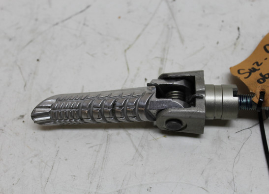 Footrest right Suzuki GSX R 600