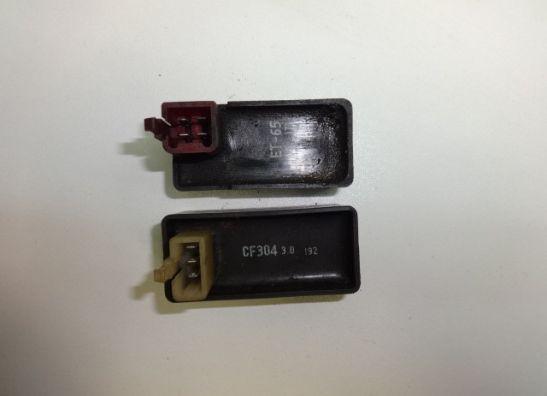 Relais unit Honda VF 700  750 C Magna